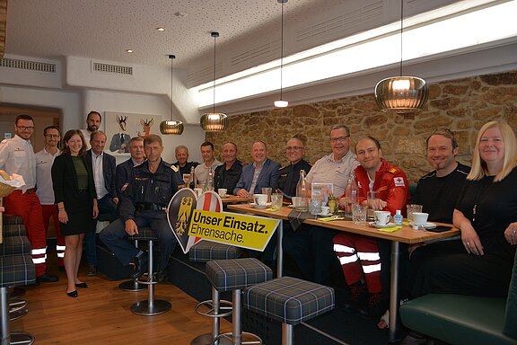 ÖVP_dankt_Blaulichtorganisationen_klein.jpg  